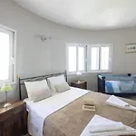 Savinka Villa *